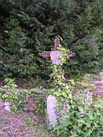 Nieigles, Eglise romane, Croix du cimetiere